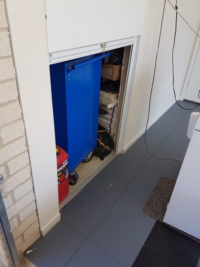 20161027_125054-e1498192525789 Messy Garage.